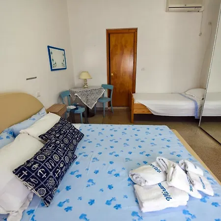 Miramare Bed & Breakfast 4*